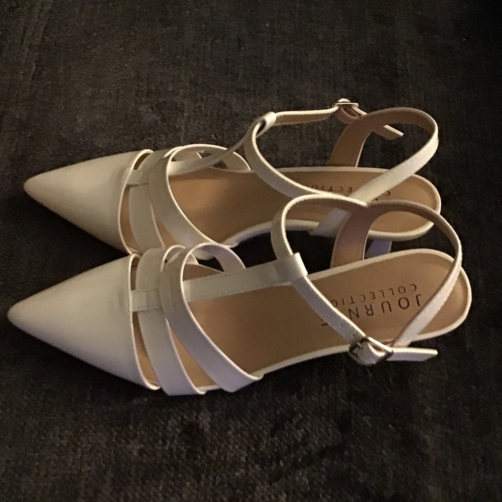 Journee Collection Women's White Strappy Heels